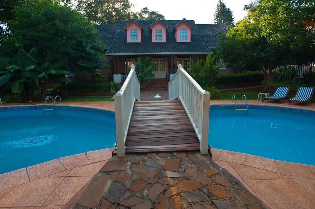 Hotel Posada La Sorgente Puerto Iguazú Exterior foto
